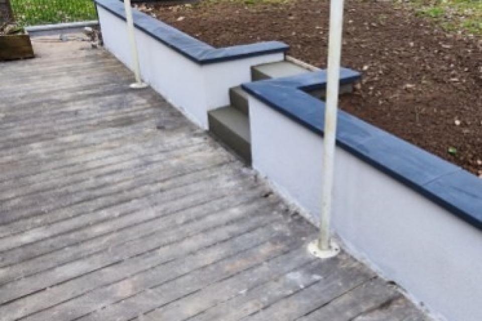 Réalisation d'un muret avec son enduit et d'un escalier extérieur à Yport.